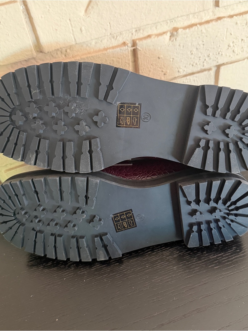 NEW Urban Outfitters UO Burgundy Croc embossed lug loafers Patent Platform Y2K - Picture 7 of 8